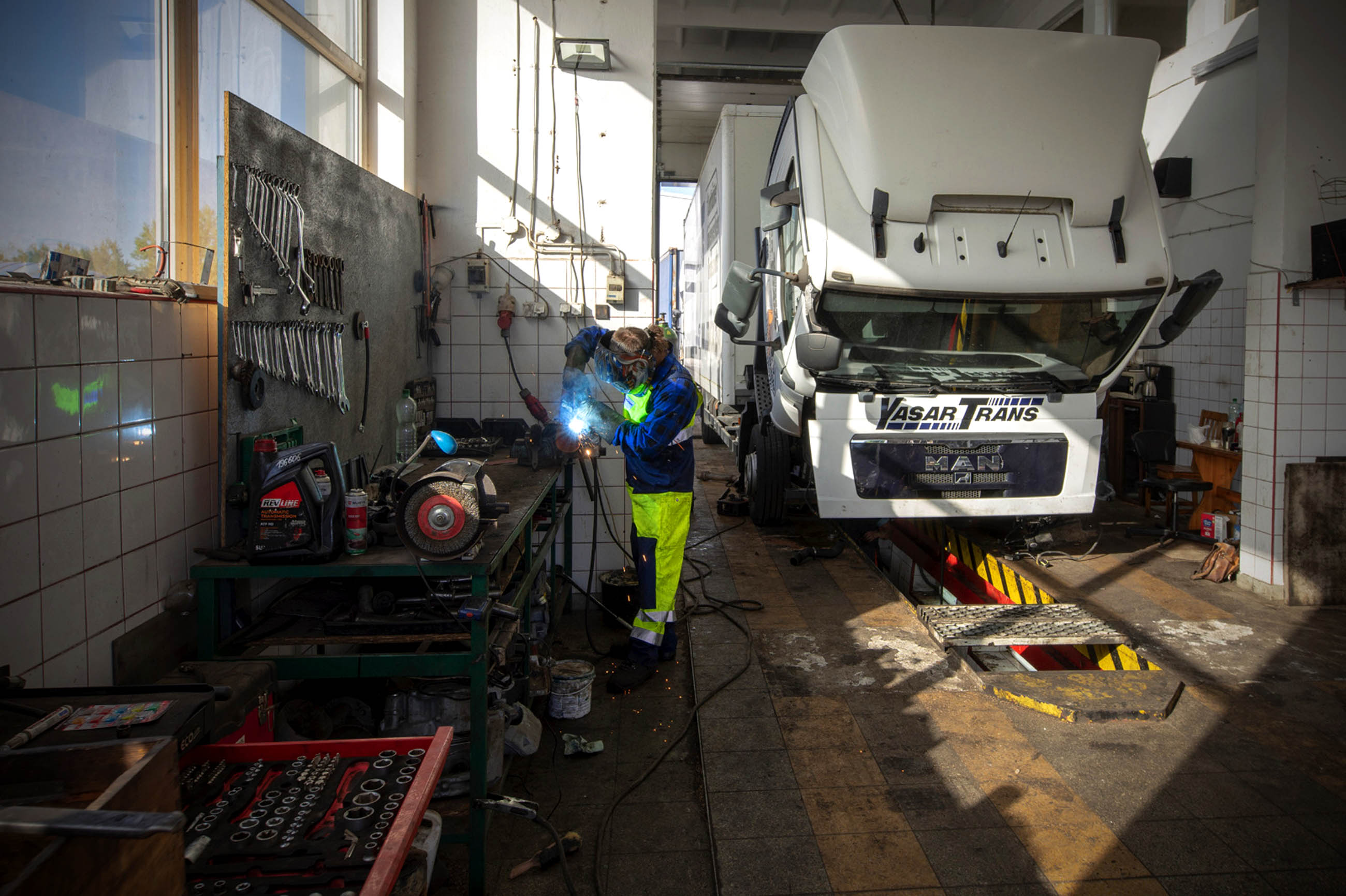 Truck Engine Service